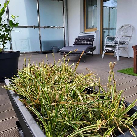 Miodowy Dom Exspanse Apartament 2 Lub 3 Pokoje Z Tarasem I Parkingiem Kolobrzeg Bagian luar foto