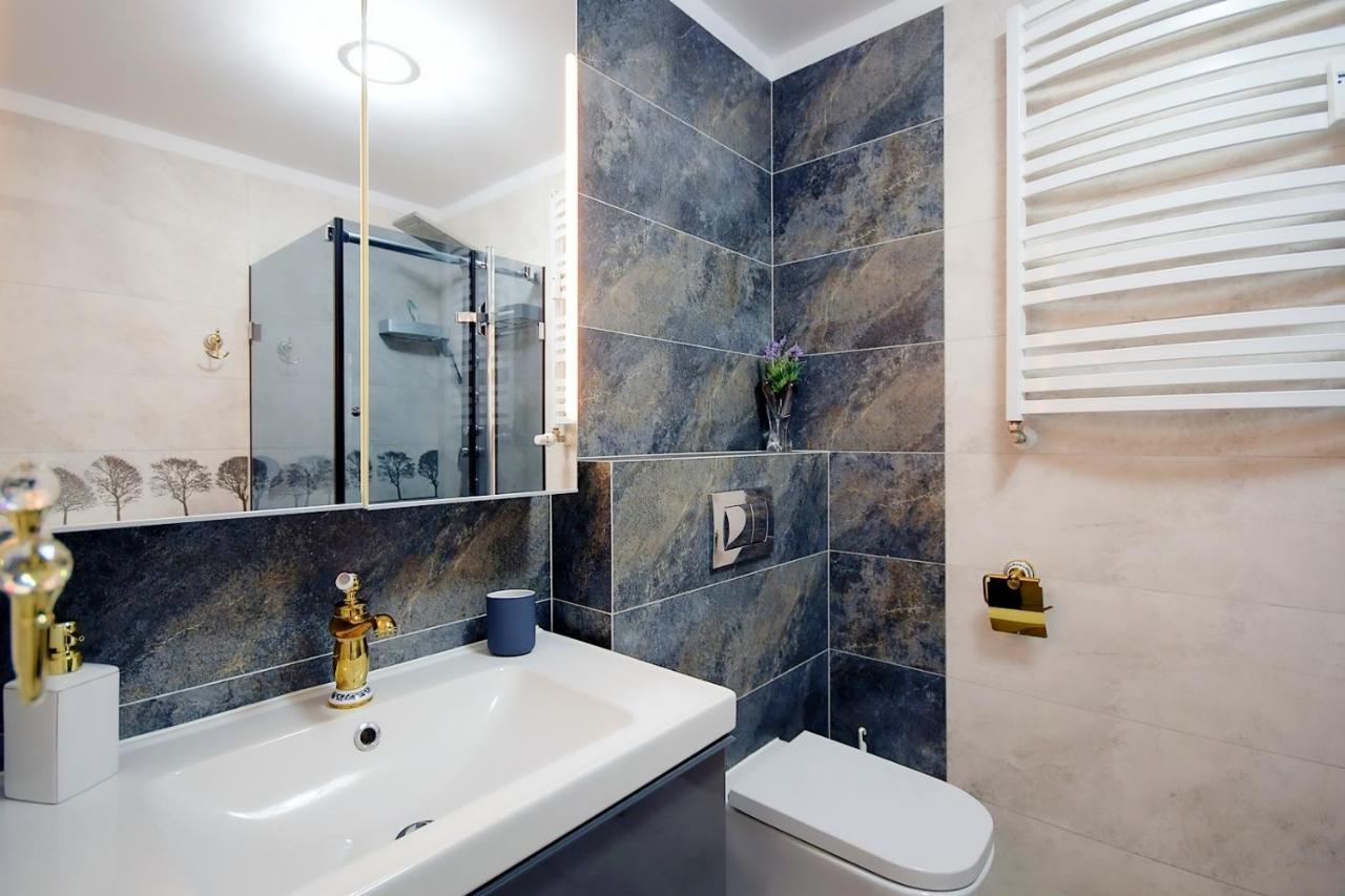 Miodowy Dom Exspanse Apartament 2 Lub 3 Pokoje Z Tarasem I Parkingiem Kolobrzeg Bagian luar foto