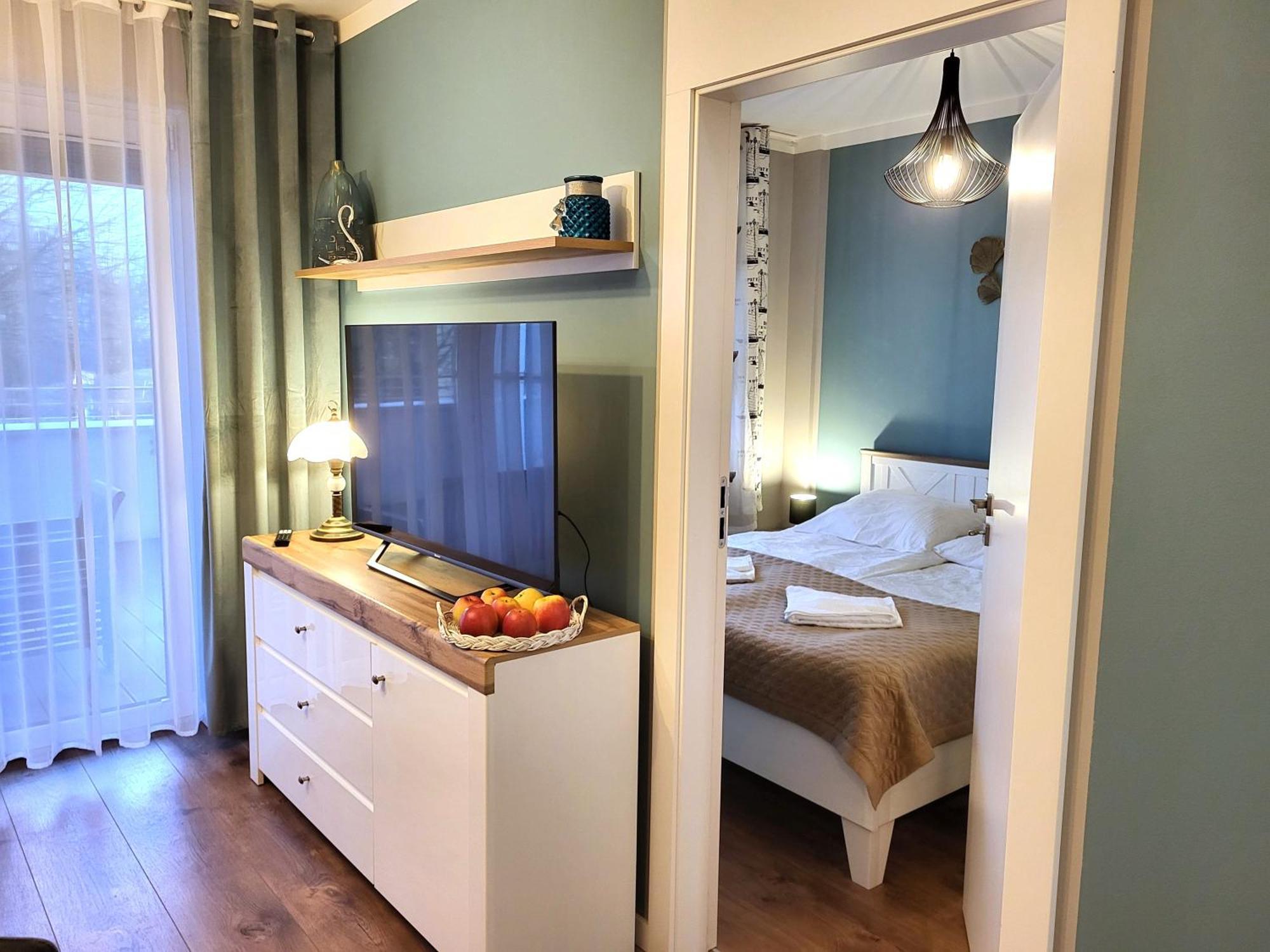 Miodowy Dom Exspanse Apartament 2 Lub 3 Pokoje Z Tarasem I Parkingiem Kolobrzeg Bagian luar foto